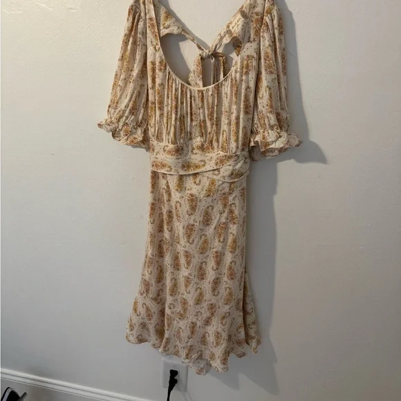 Altar’d State - Floral Dress with Accent sleeves- Size M Beige/Neutrals - Picture 5 of 5